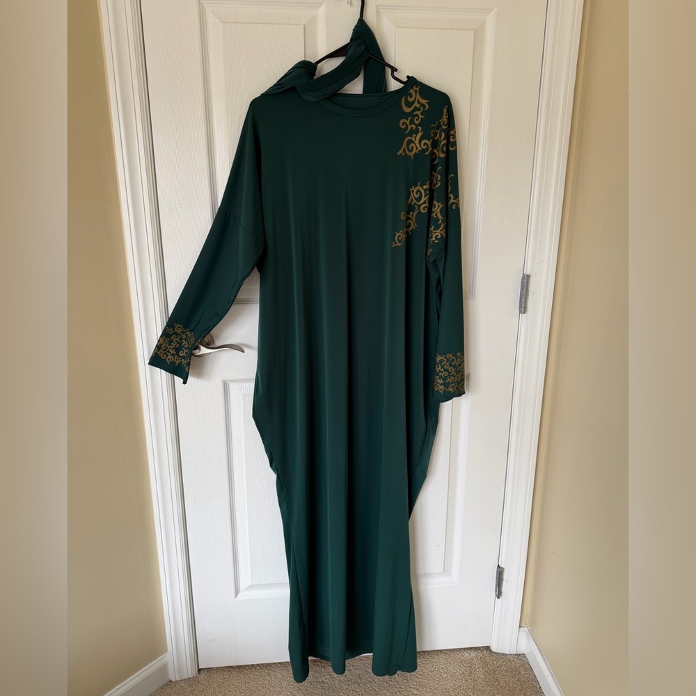 Green and Gold Abaya with matching Hijab